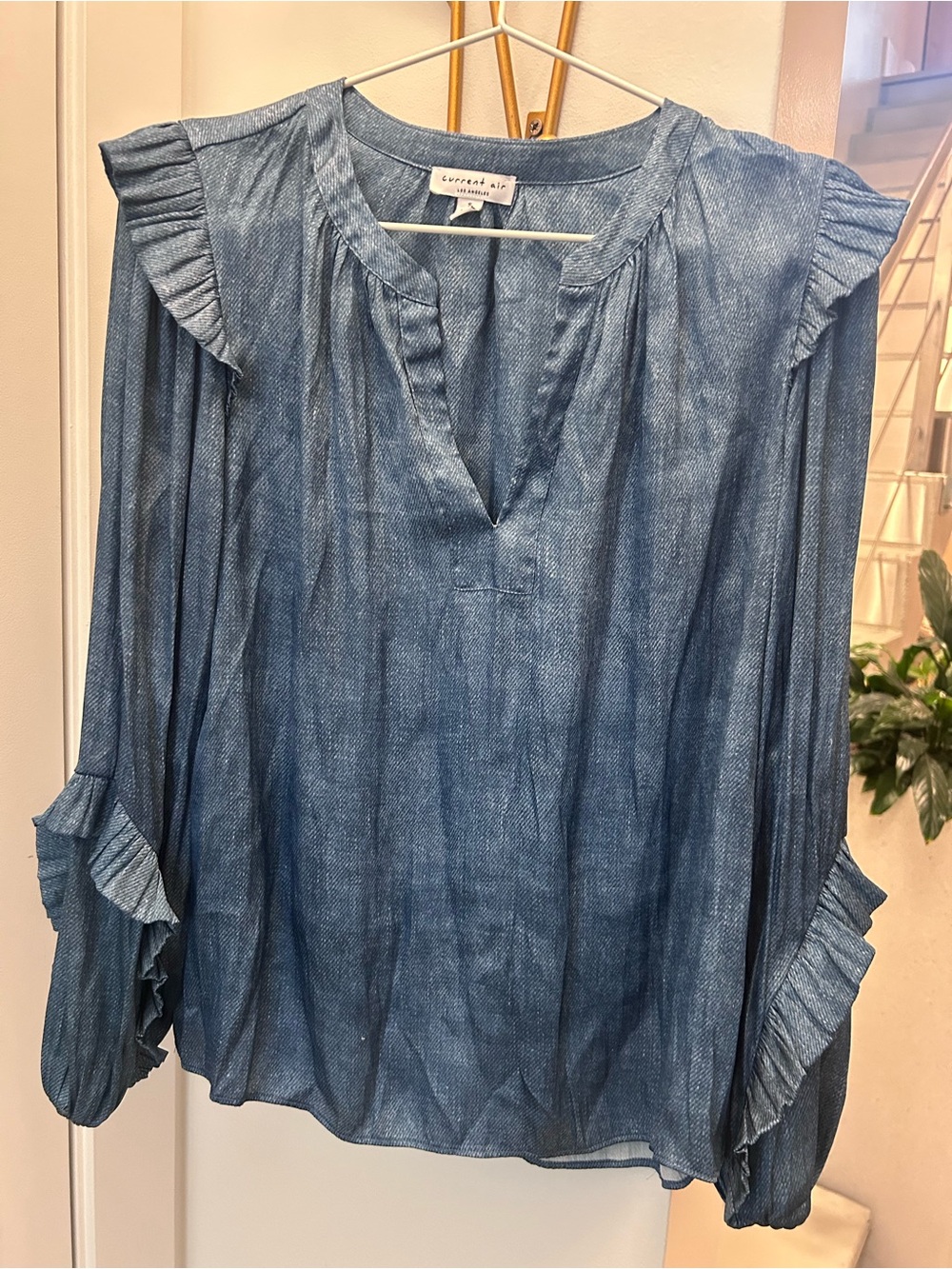 Current Air Blue Ruffled Long-Sleeve Women's Top